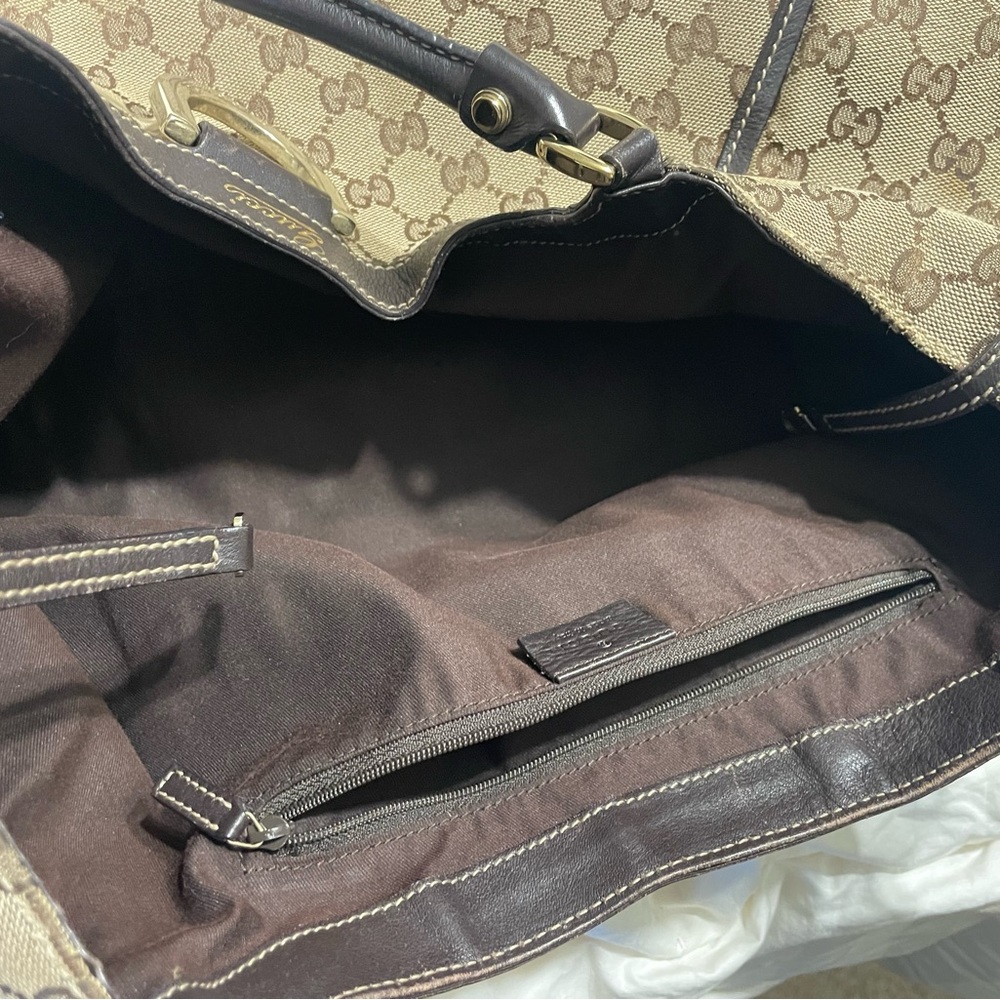 Gucci Brown Monogram Handbag, Wallet, and keychain wallet - Picture 15 of 16